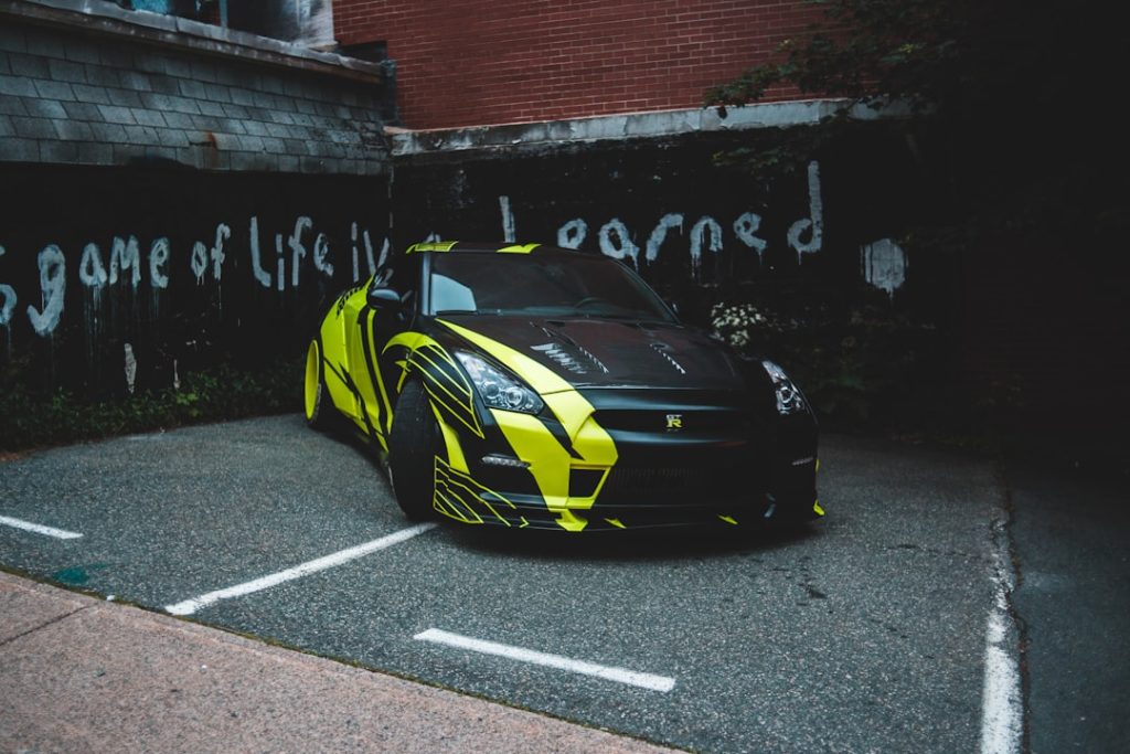 Photo make money advertising car