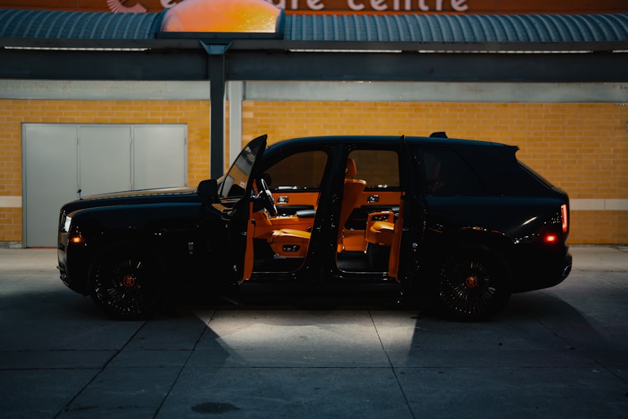 Photo auto dealer ad