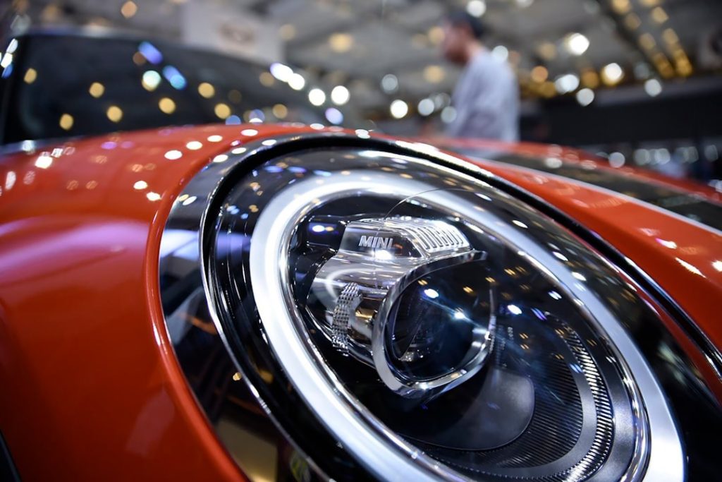 Photo automotive industry market trends