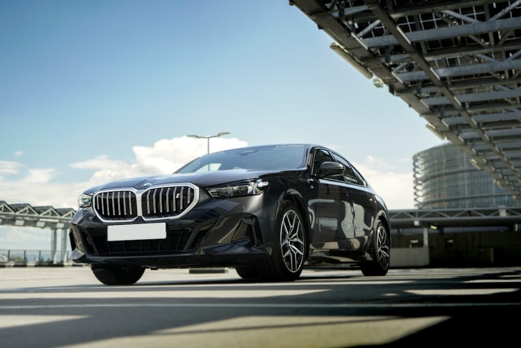 Photo automotive dealership advertising