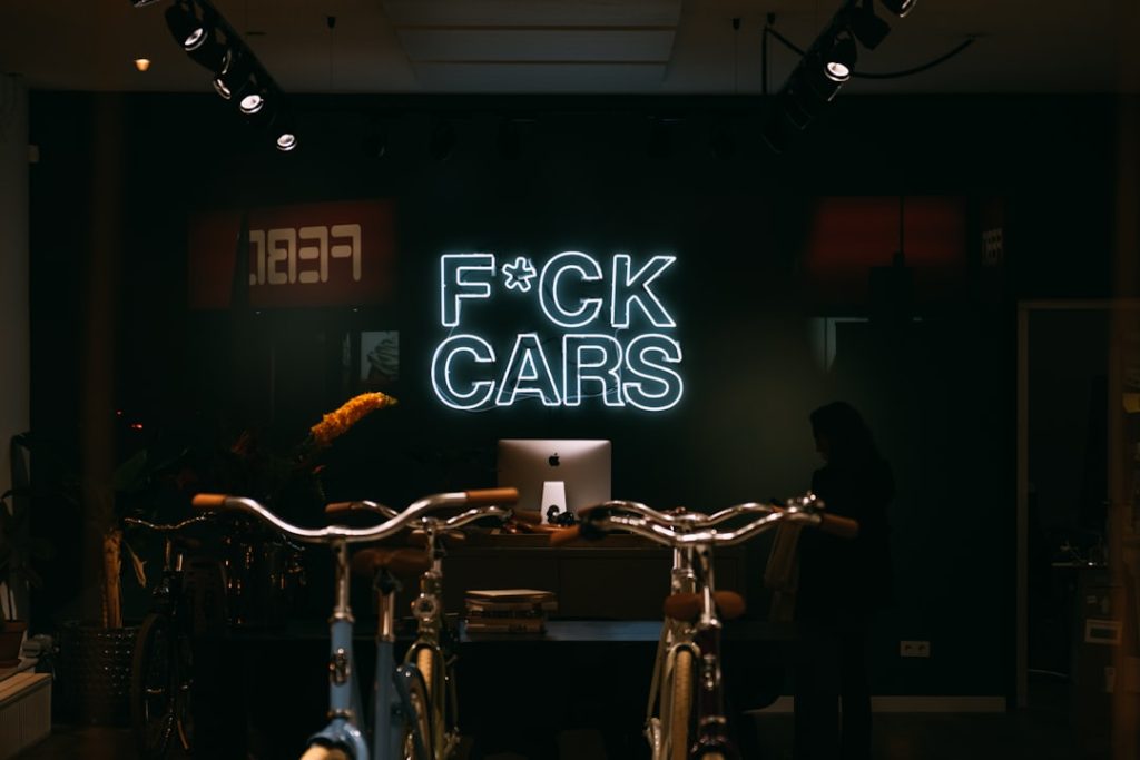 Photo car wrapping advertising companies