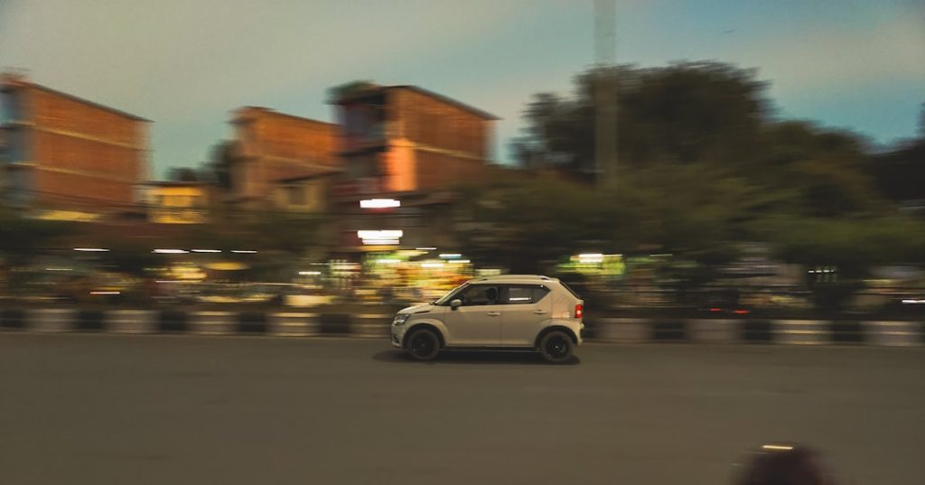 Photo auto dealer ad